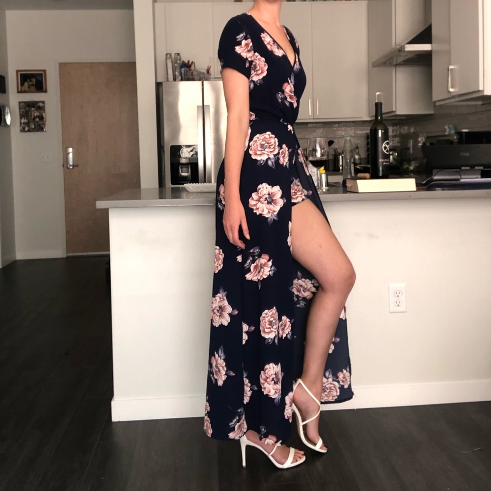 Dress with shorts build in